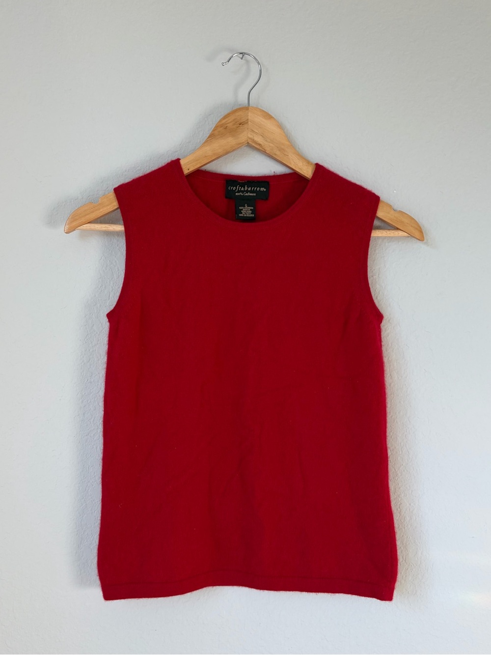 Croft and Barrow Red 100% Cashmere Sleeveless Sweater Vest Top Size Medium